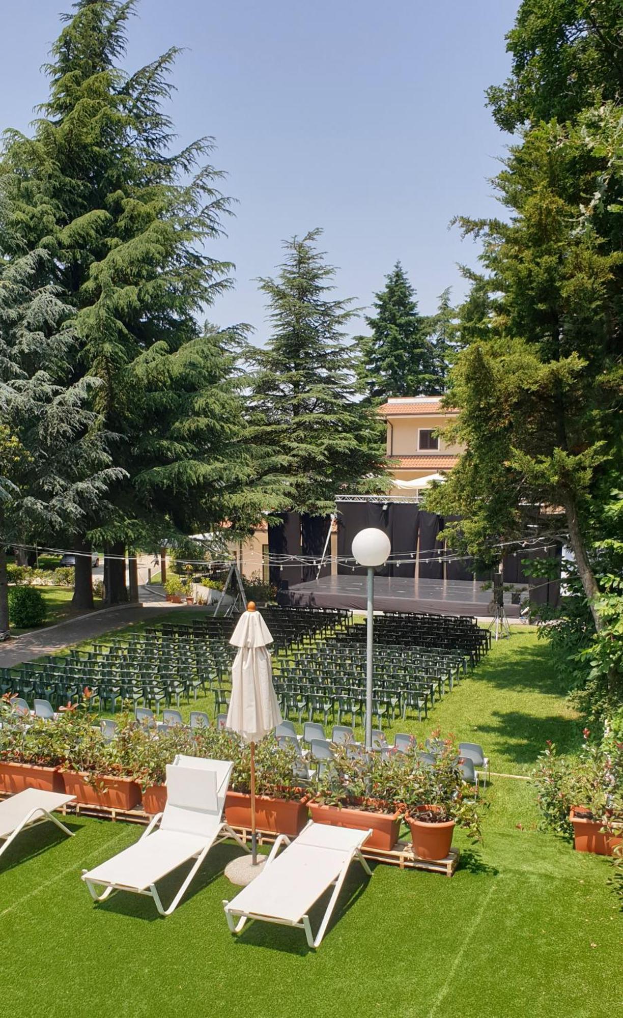 Il Castagneto Hotel Melfi Bagian luar foto