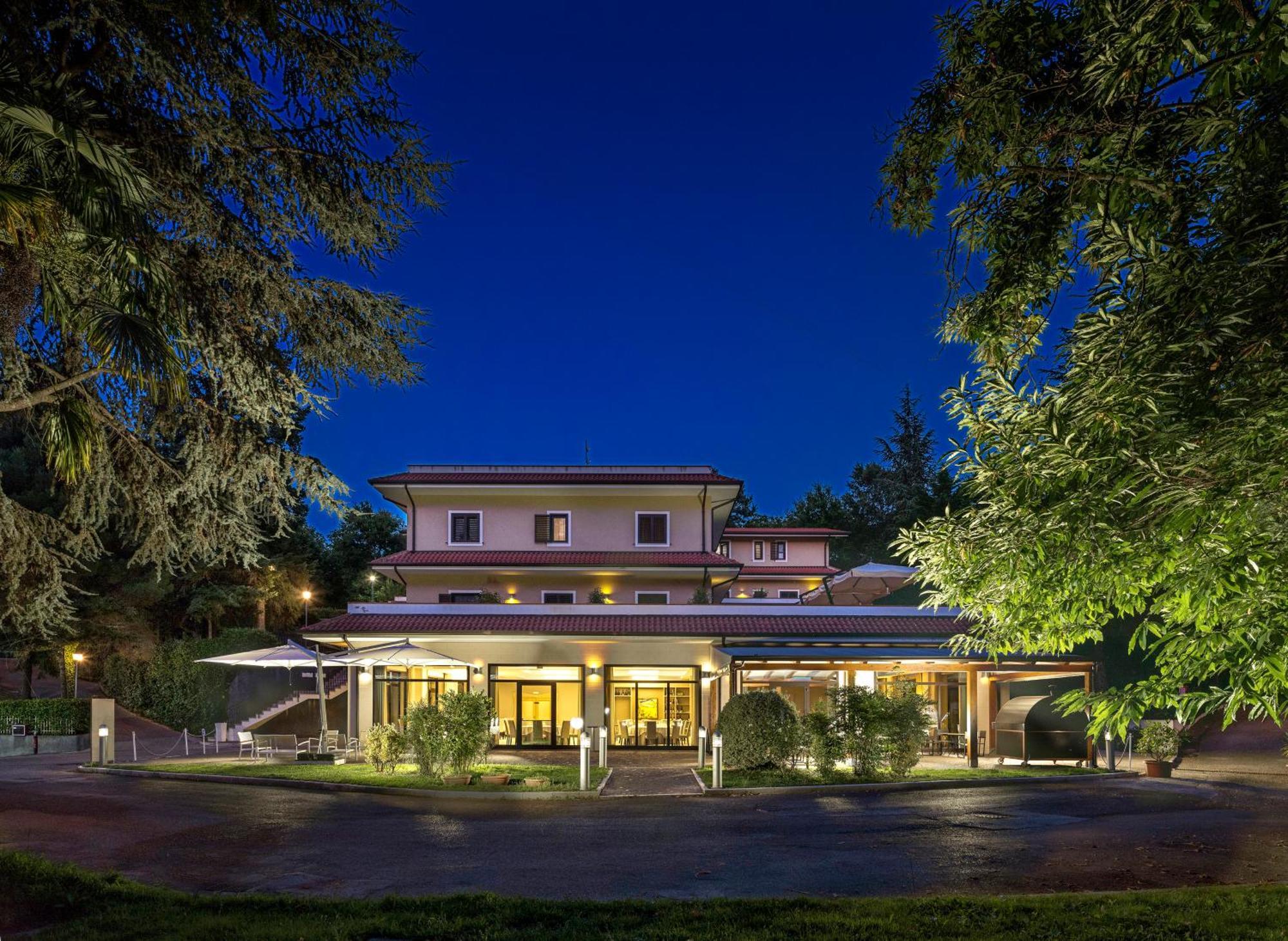 Il Castagneto Hotel Melfi Bagian luar foto