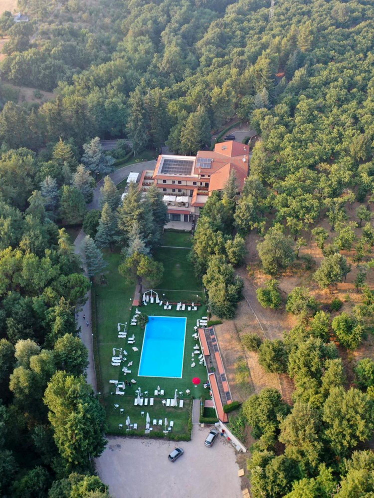 Il Castagneto Hotel Melfi Bagian luar foto