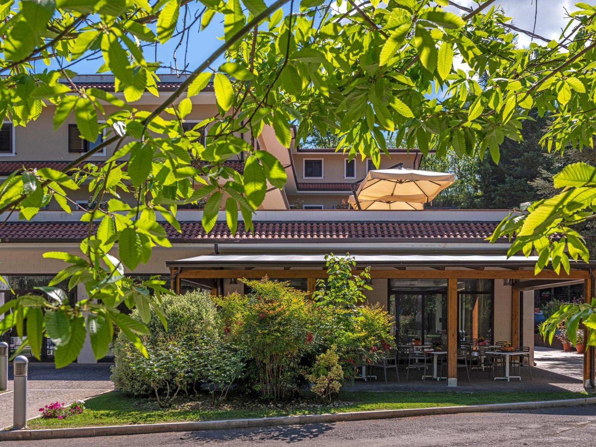 Il Castagneto Hotel Melfi Bagian luar foto